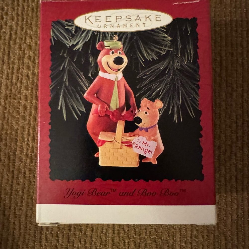 Hallmark Keepsake Ornament - Yogi Bear and Boo Boo in Red and Brown